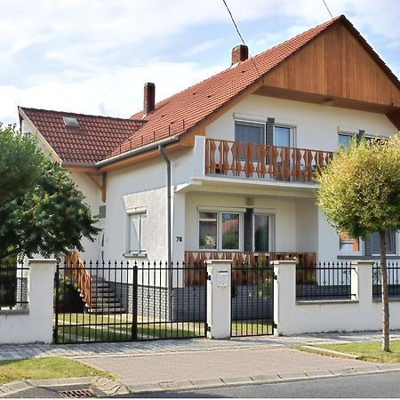 Relax Apartman Залакарос Екстериор снимка